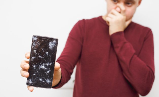 Cara Menyelamatkan Data Saat Layar Smartphone Pecah atau Mati